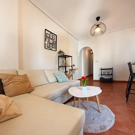 2 Bedroom In Διαμέρισμα *